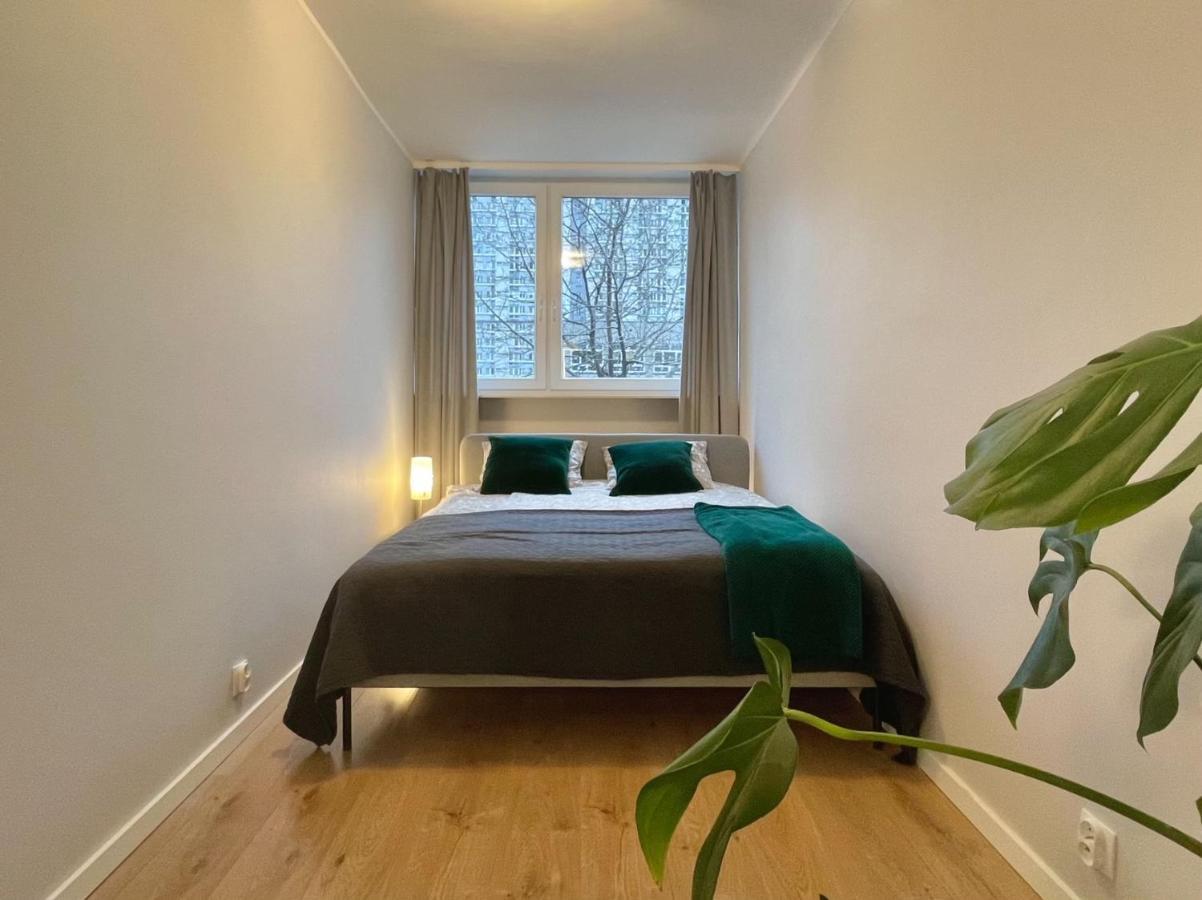 Apartament Przy Atrium, Stacja Metra Rondo Onz Varsovia Exterior foto